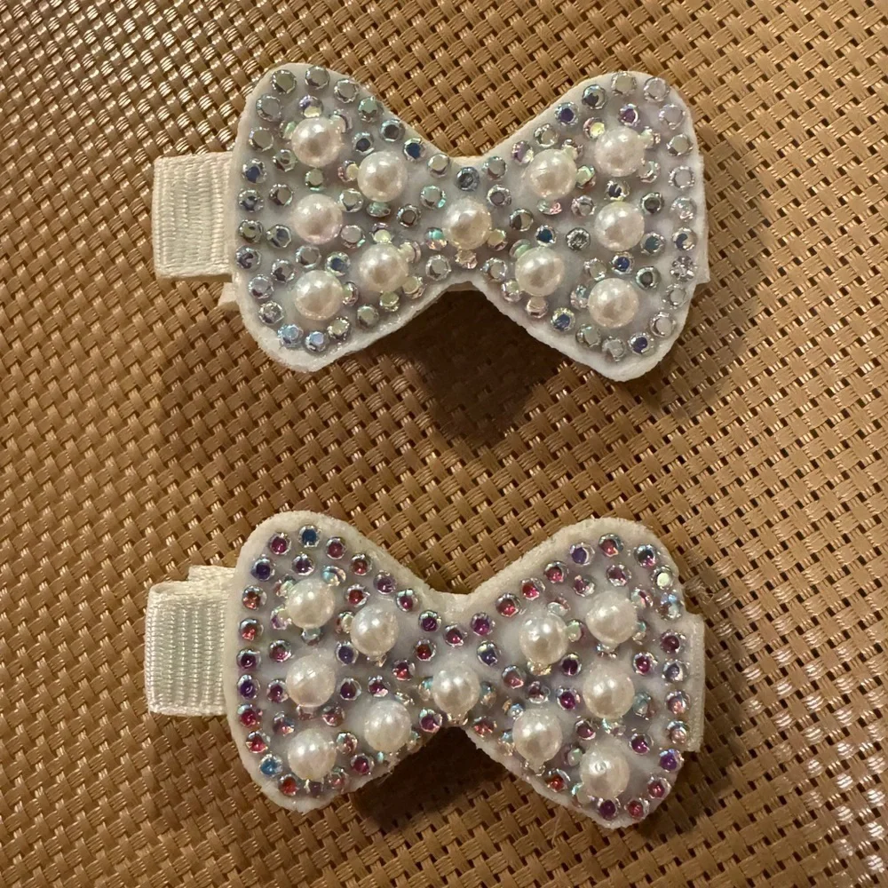 White Bow Hair Clips With Pearls And Rhinestones